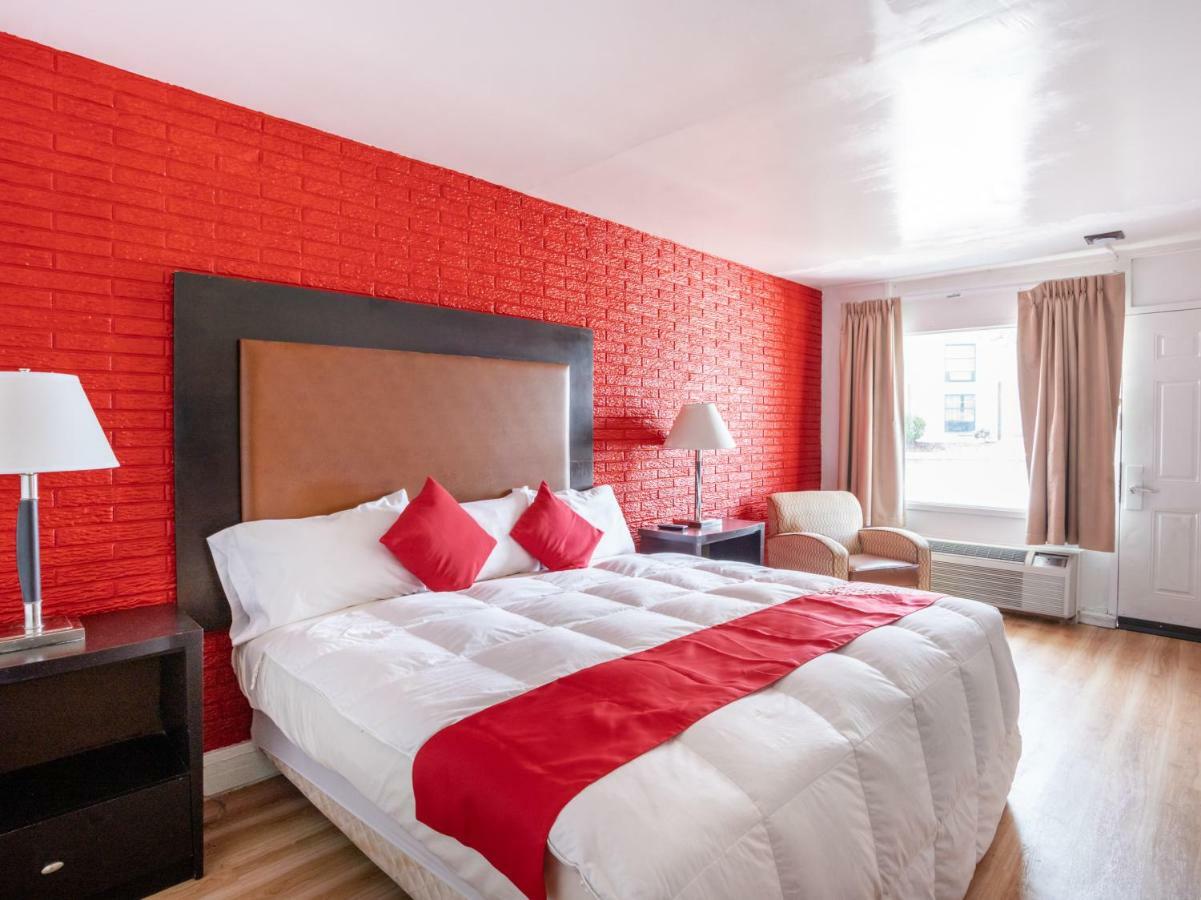 Oyo Hotel Columbia Sc West เวสต์โคลัมเบีย ภายนอก รูปภาพ