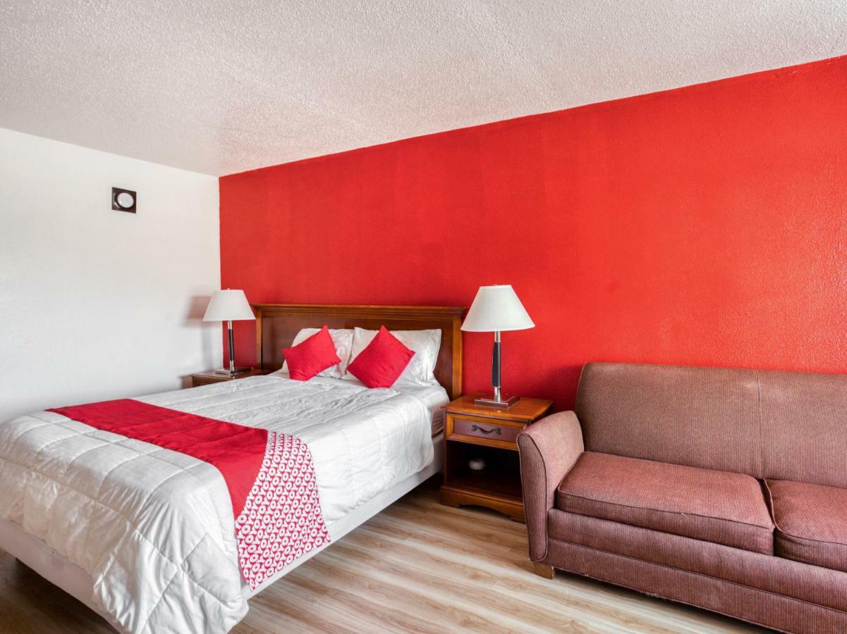 Oyo Hotel Columbia Sc West เวสต์โคลัมเบีย ภายนอก รูปภาพ