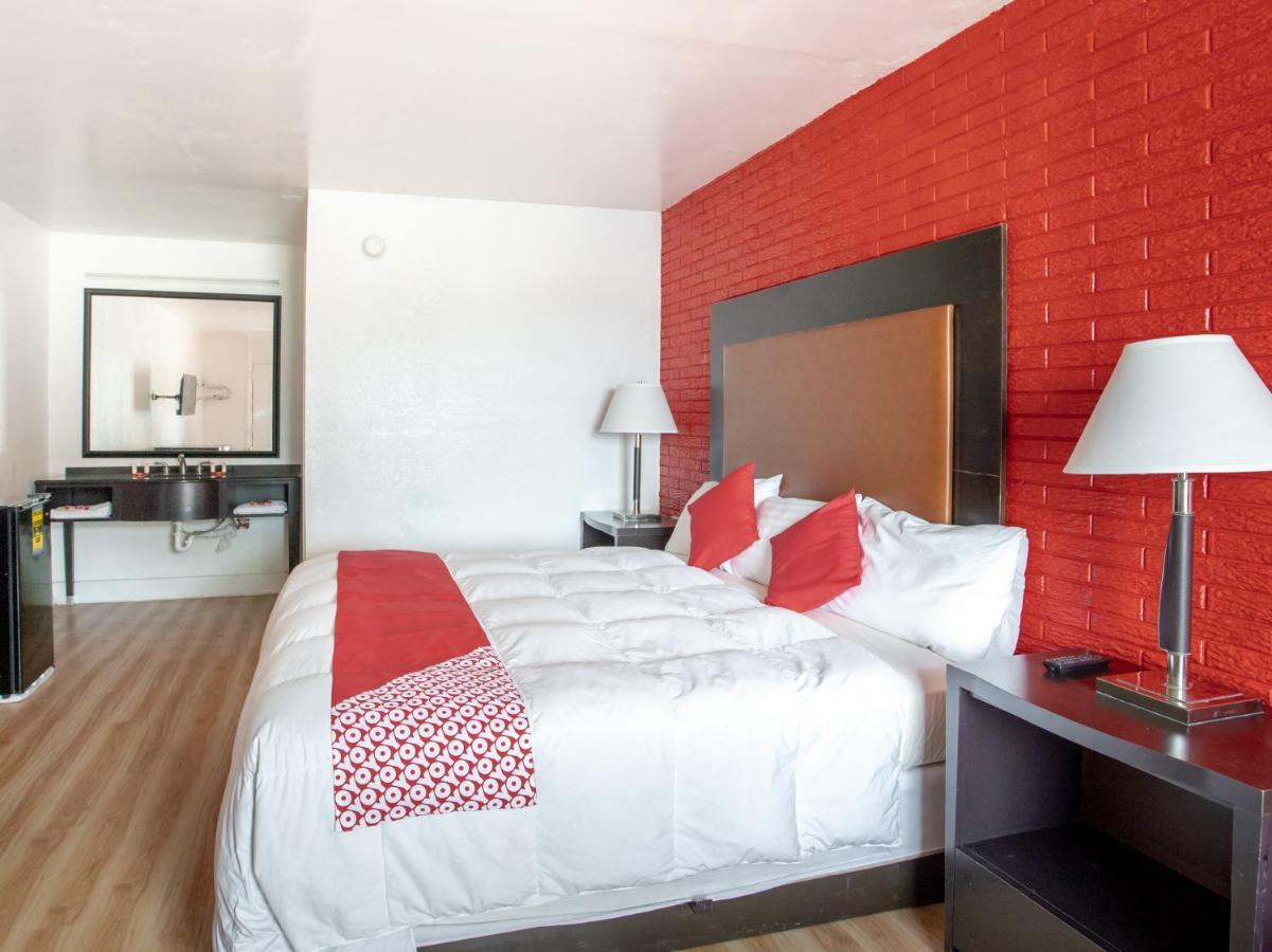 Oyo Hotel Columbia Sc West เวสต์โคลัมเบีย ภายนอก รูปภาพ