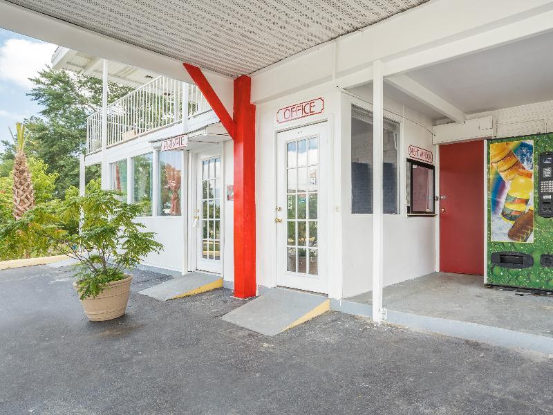 Oyo Hotel Columbia Sc West เวสต์โคลัมเบีย ภายนอก รูปภาพ